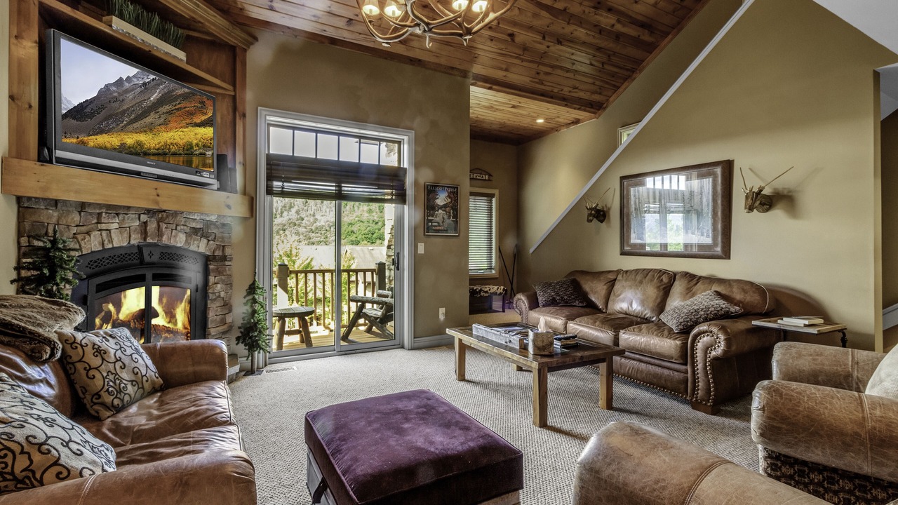 Photo of Livingroom in Ellicottville