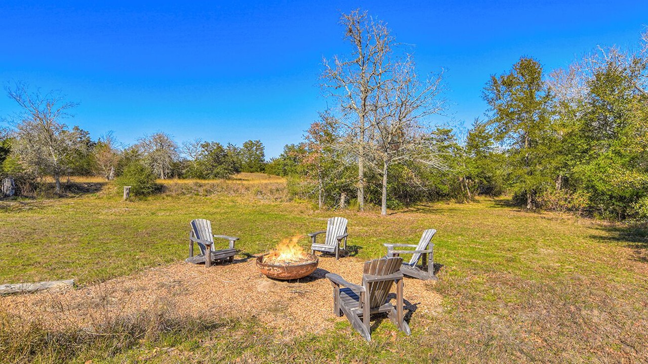 Photo of Outdoor in Round Top