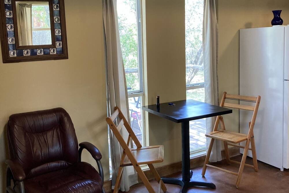 Photo of Livingroom in Round Mountain