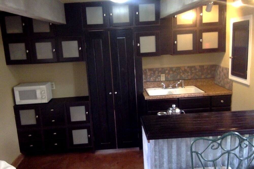 Photo of Kitchen in Round Mountain