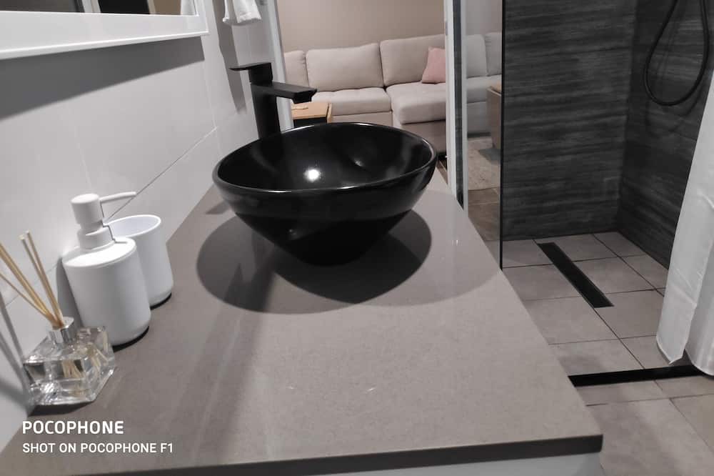 Photo of Bathroom in Gorokan