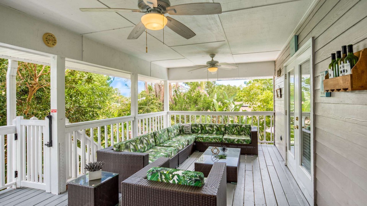 Photo of Patio Balcony in Butler Beach