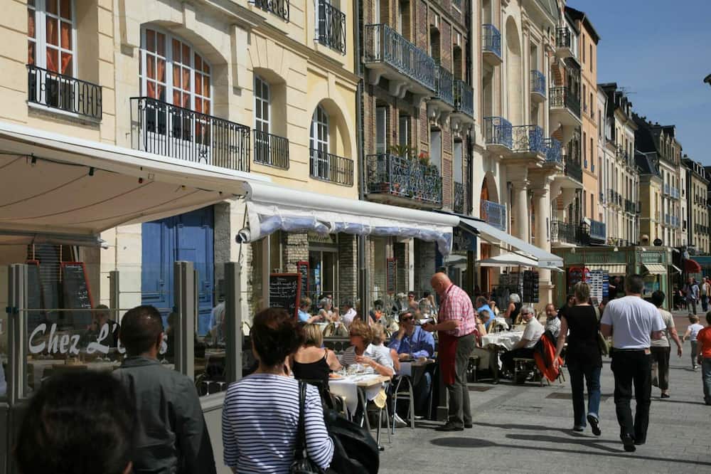 Photo of Outdoor in La Chapelle-du-Bourgay