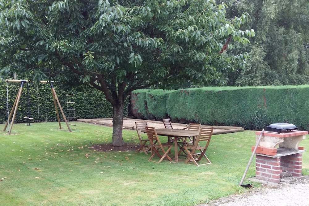 Photo of Outdoor in La Chapelle-du-Bourgay
