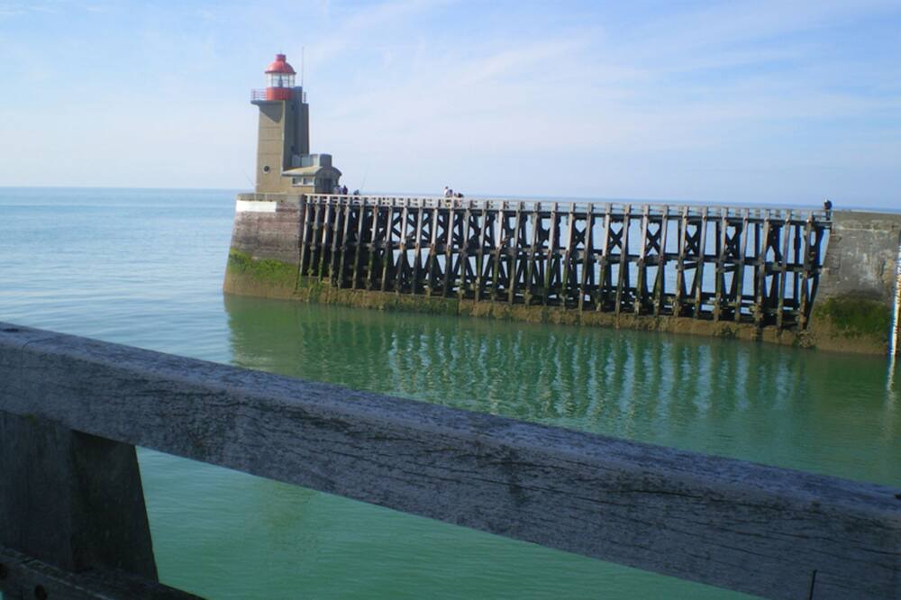 Photo of Others in Les Loges