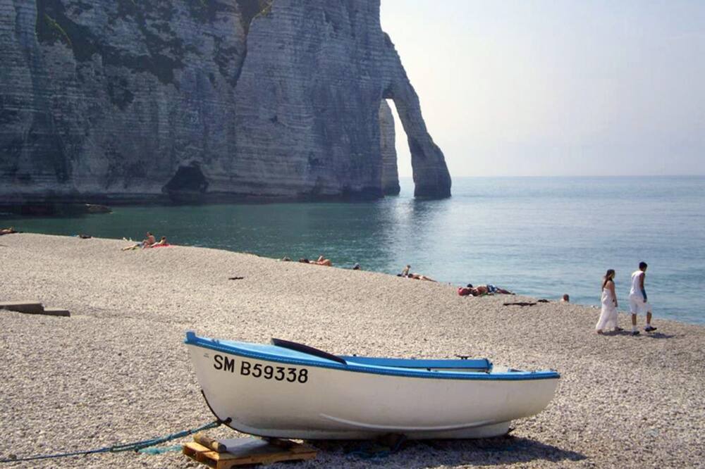 Photo of Others in Les Loges