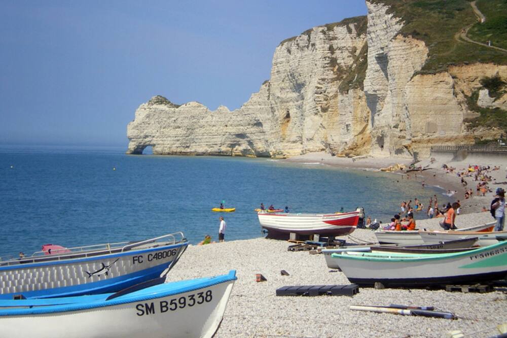 Photo of Others in Les Loges
