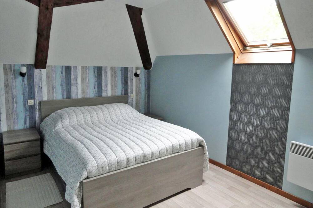 Photo of Bedroom in Saint-Sauveur-d'Emalleville