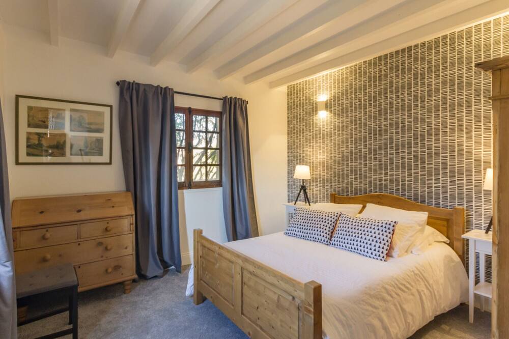 Photo of Bedroom in Bois-Heroult
