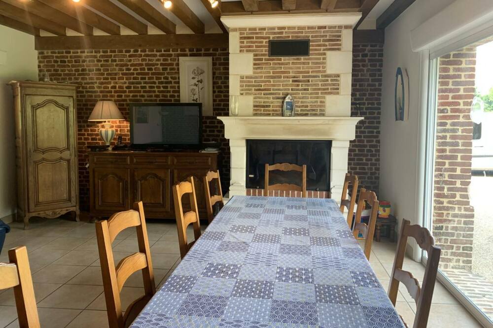 Photo of Kitchen in Saint-Vaast-Dieppedalle