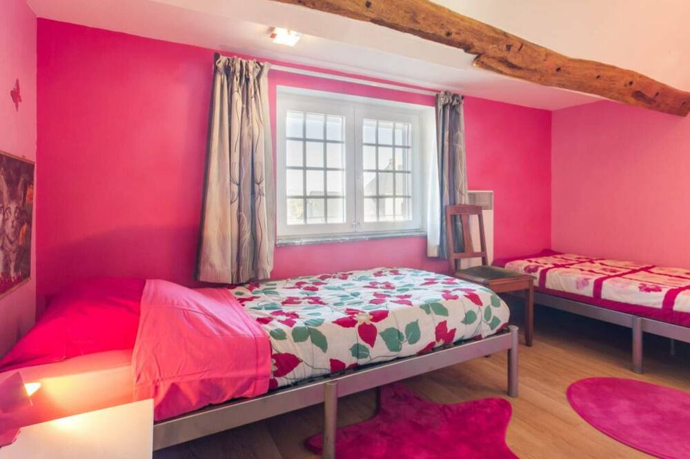 Photo of Bedroom in Croixdalle