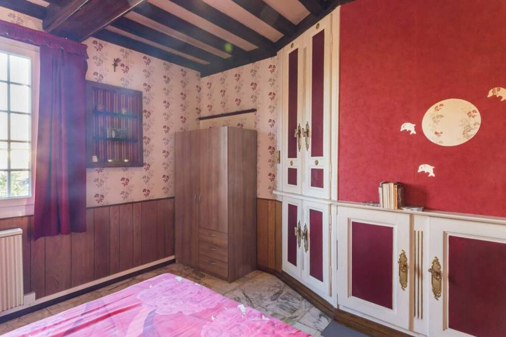 Photo of Bedroom in Croixdalle