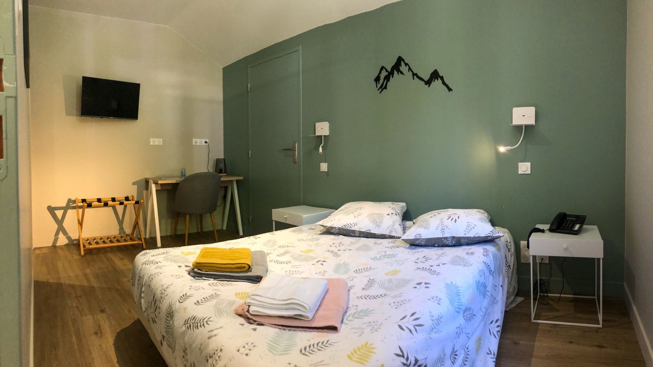 Photo of Bedroom in Bagneres-de-Bigorre