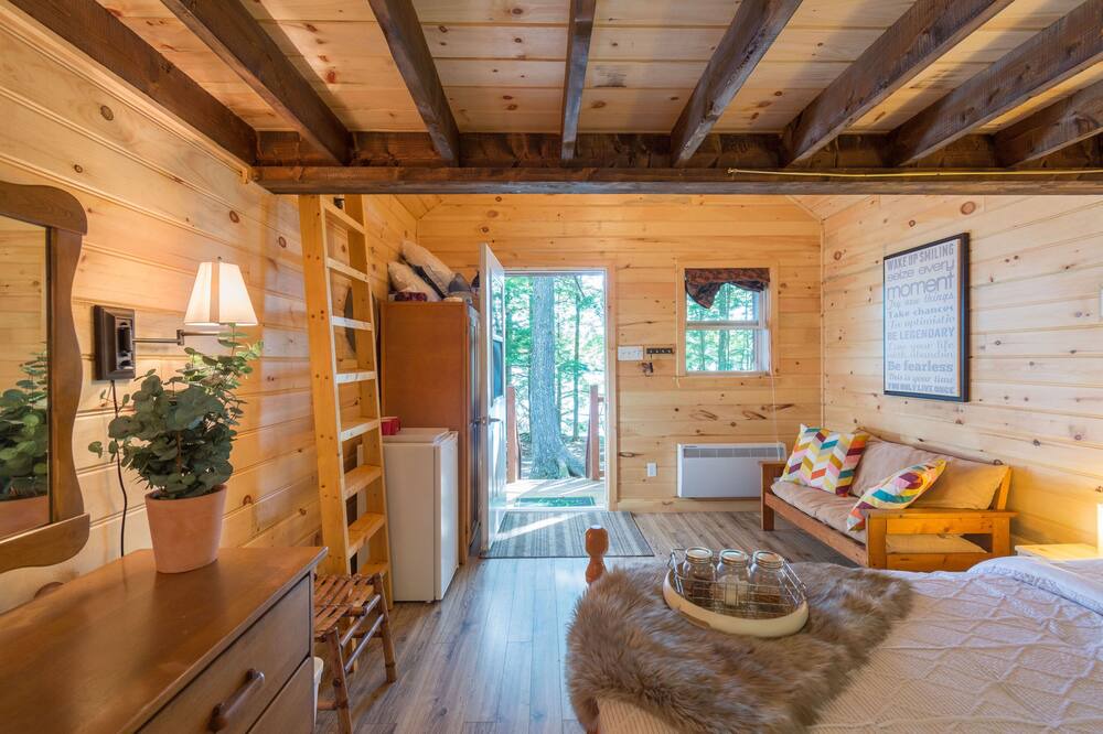 Photo of Livingroom in Lunenburg County
