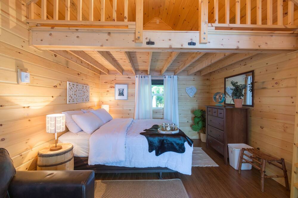 Photo of Bedroom in Lunenburg County
