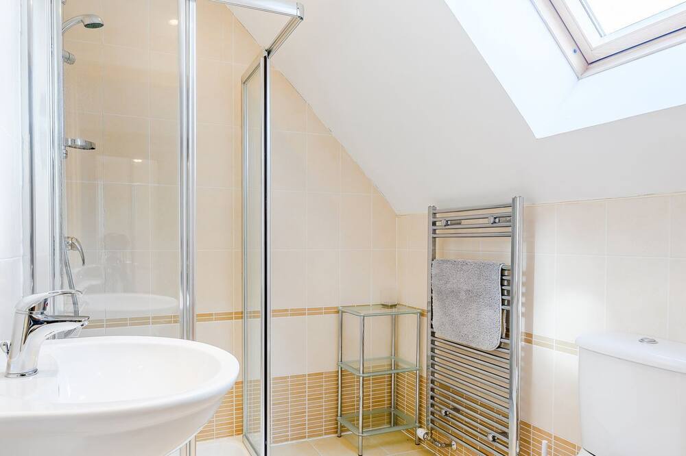 Photo of Bathroom in Brodick