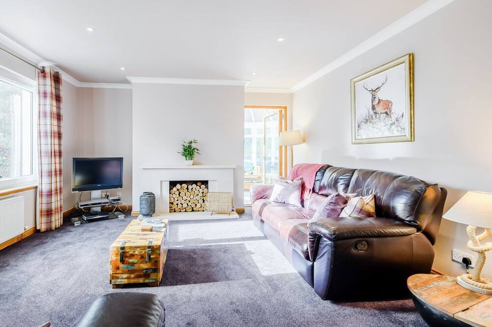 Photo of Livingroom in Brodick