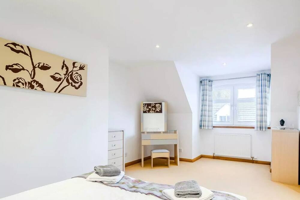 Photo of Others in Brodick