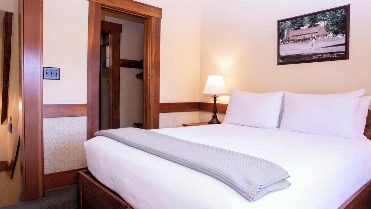 Photo of Bedroom in Lake Arrowhead