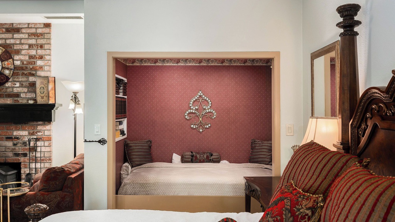 Photo of Bedroom in Calistoga