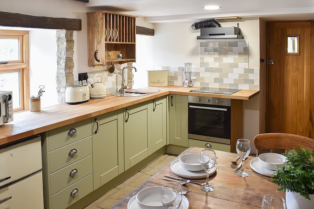 Photo of Kitchen in Thornton Rust