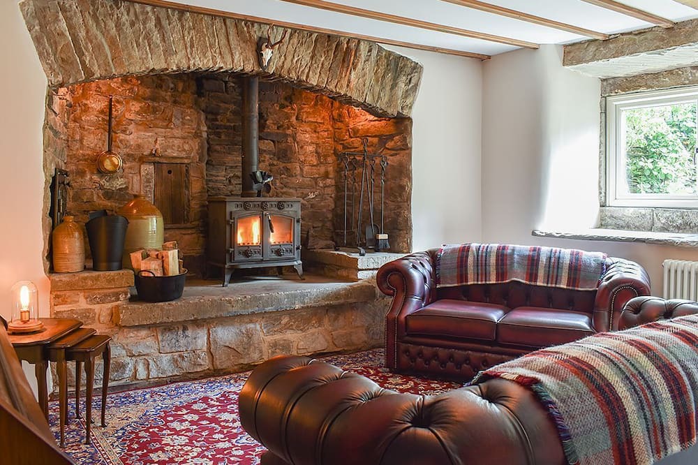 Photo of Livingroom in Thornton Rust