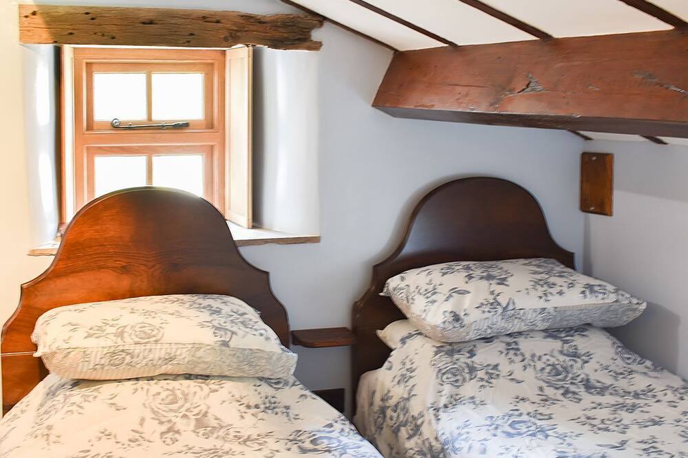 Photo of Bedroom in Thornton Rust