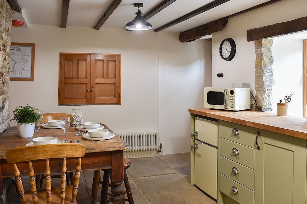 Photo of Kitchen in Thornton Rust