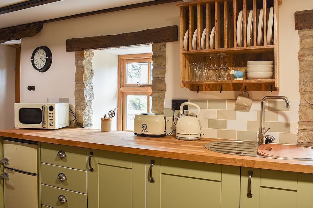 Photo of Kitchen in Thornton Rust