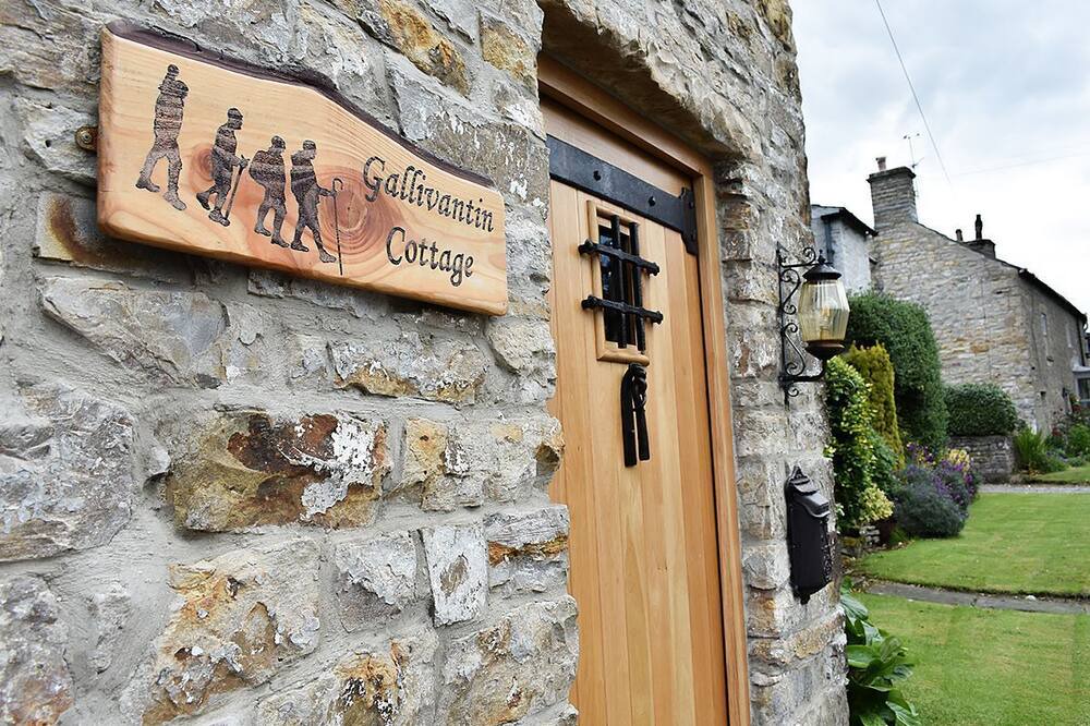 Photo of Outdoor in Thornton Rust