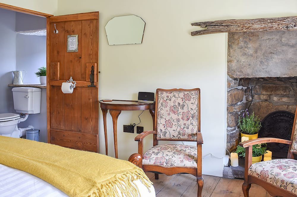 Photo of Bedroom in Thornton Rust