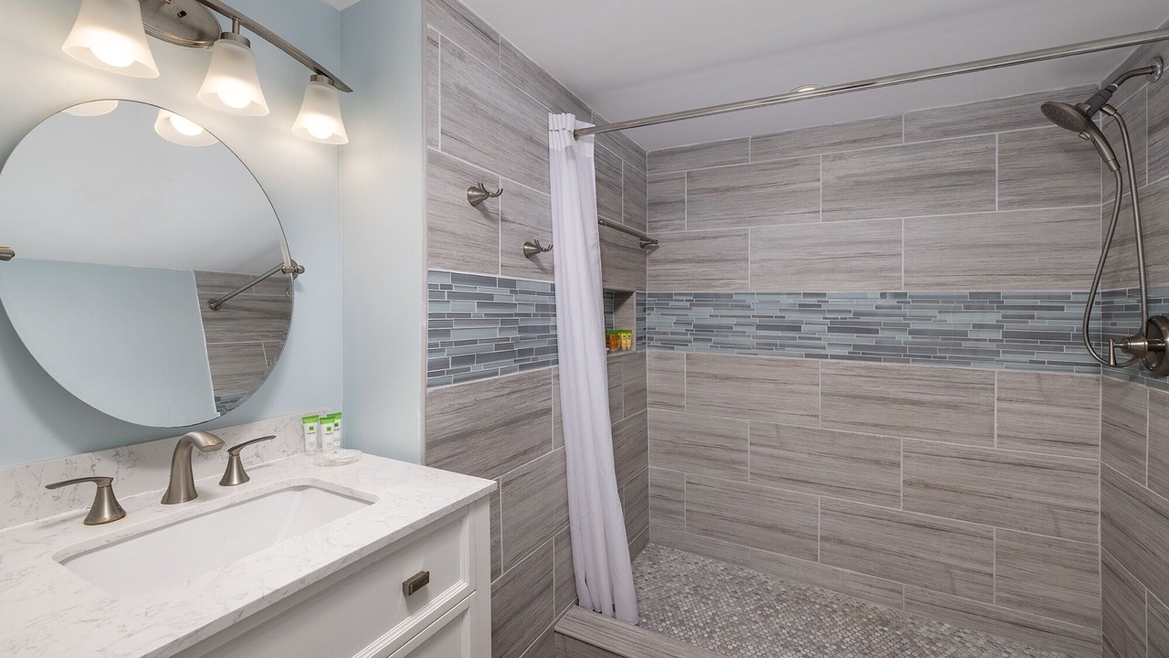 Photo of Bathroom in Rock Harbor