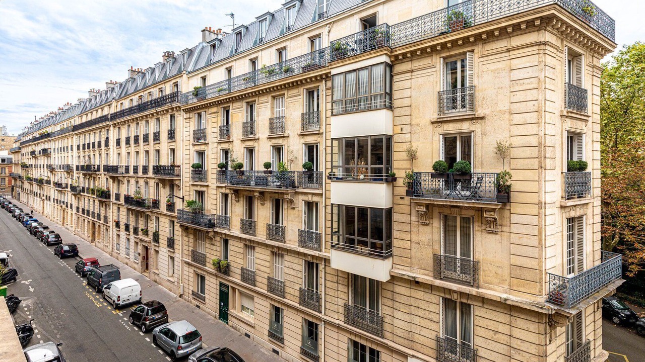 Photo of Patio Balcony in 17th Arrondissement