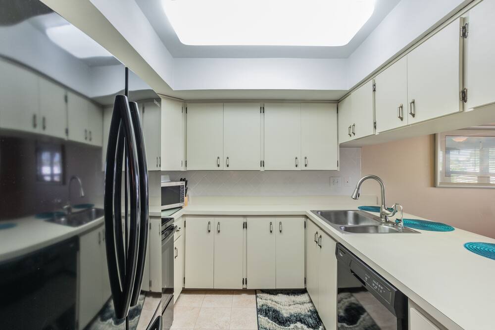 Photo of Kitchen in Bay Esplanade