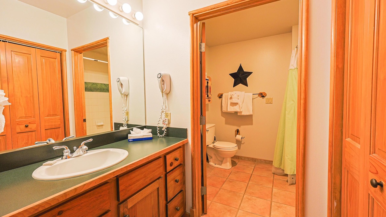Photo of Bathroom in River Run