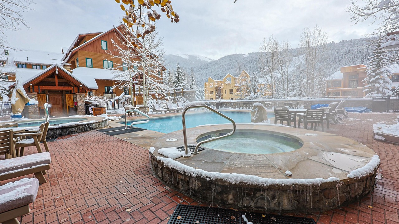 Photo of Outdoor in River Run