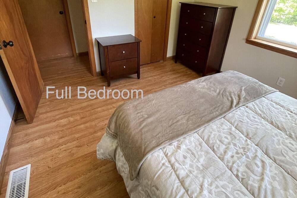 Photo of Bedroom in Mammoth Spring
