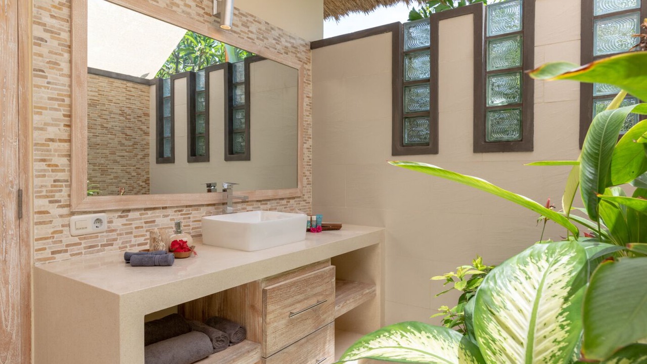 Photo of Bathroom in Dencarik