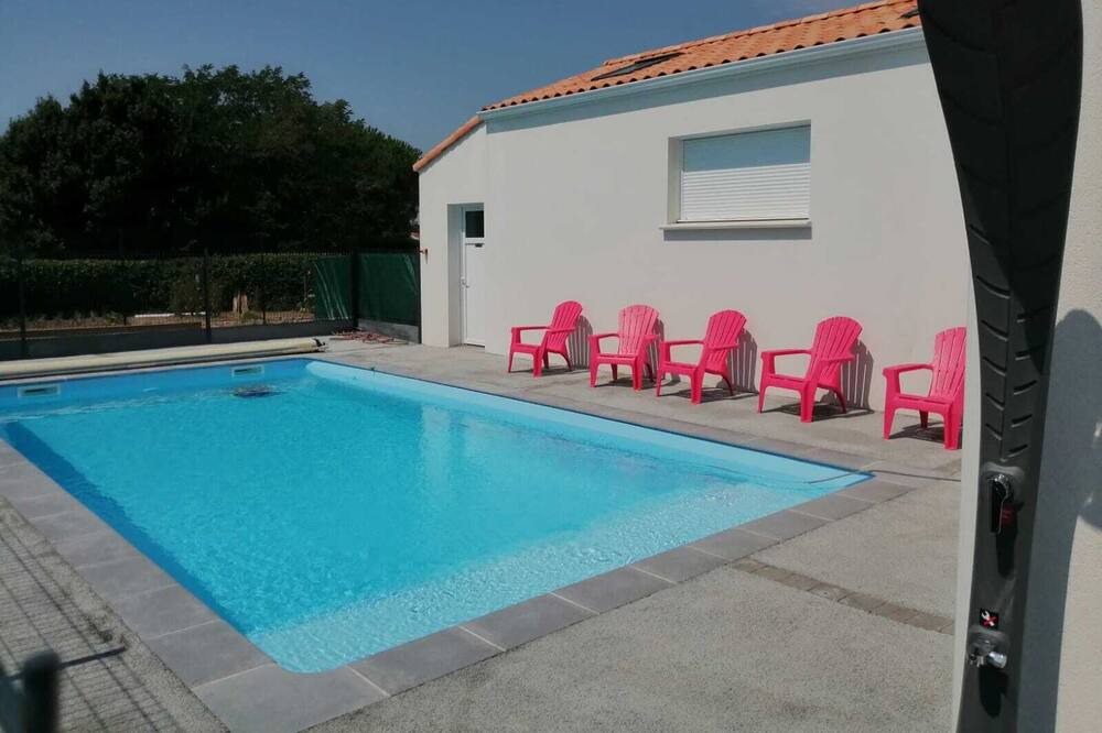Photo of Outdoor in Vaire