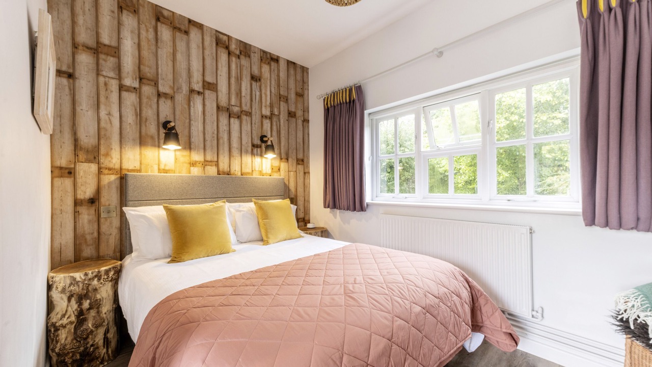 Photo of Bedroom in Fonthill Bishop