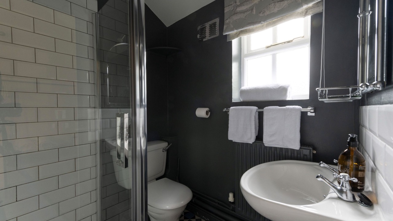 Photo of Bathroom in Fonthill Bishop