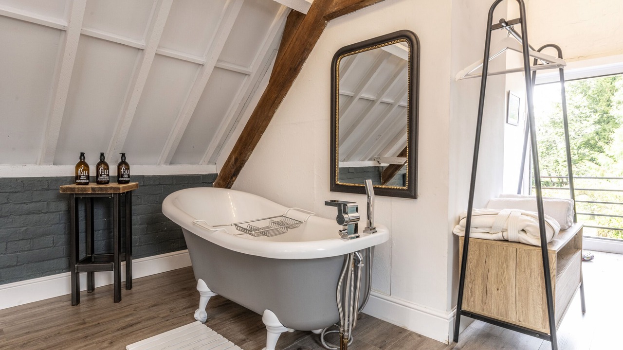 Photo of Bathroom in Fonthill Bishop