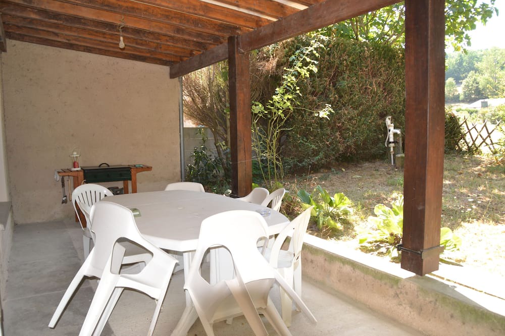 Photo of Patio Balcony in Escoussens