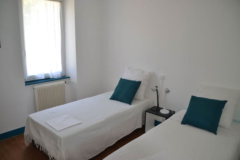 Photo of Bedroom in Escoussens