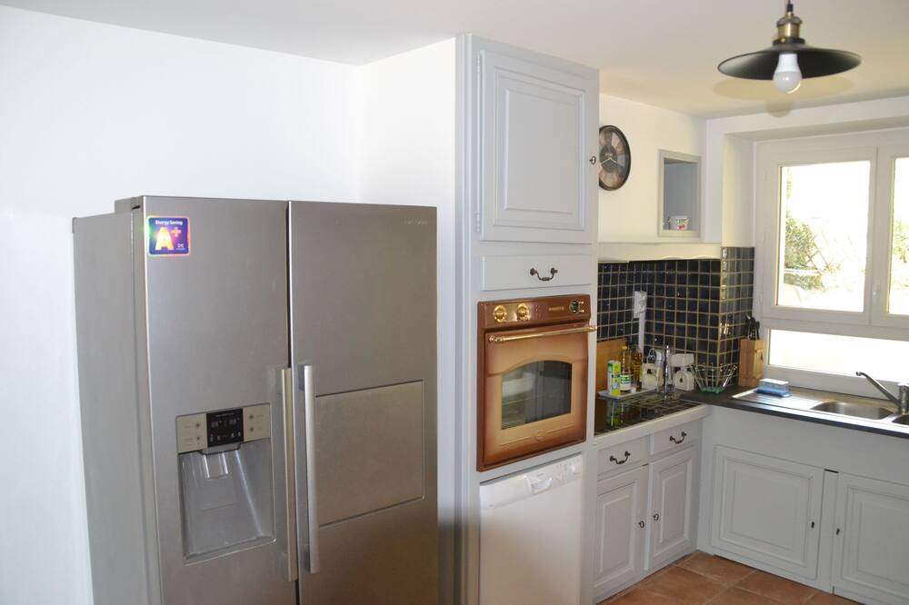Photo of Kitchen in Escoussens