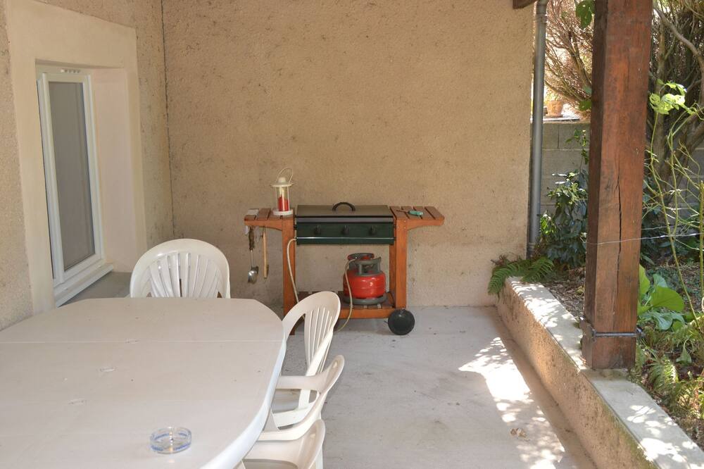 Photo of Patio Balcony in Escoussens