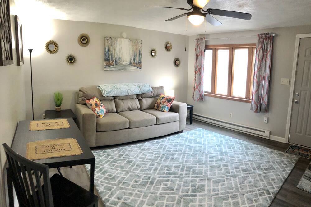 Photo of Livingroom in Kokomo