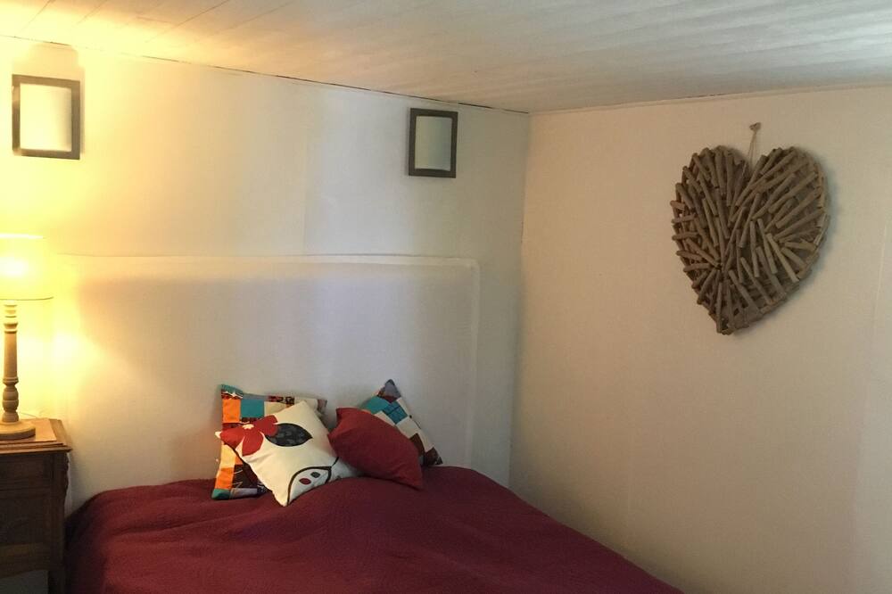 Photo of Bedroom in Saint-Pere-en-Retz