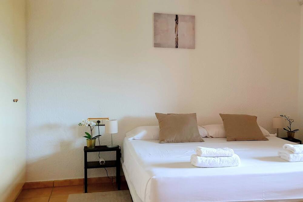 Photo of Bedroom in Cardedeu
