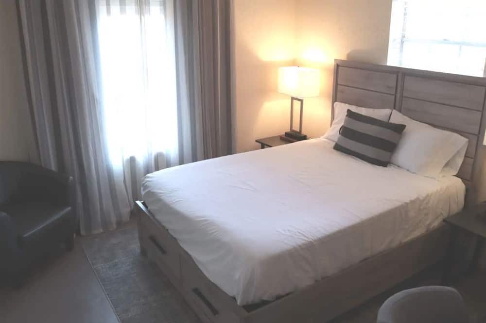 Photo of Bedroom in Snowflake